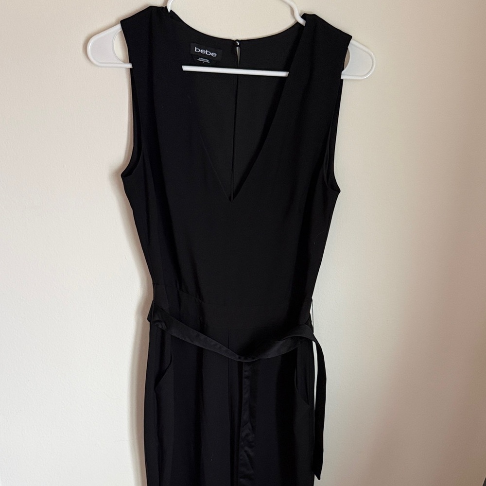 Bebe Black V-Neck Midi Dress